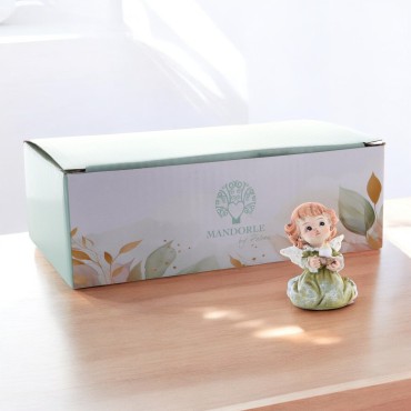 Ange en resine coloree, hauteur 5 cm, vendu par boite de 12. SERIE DE 4 ASSORTIES.