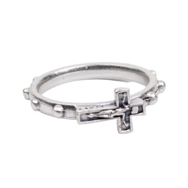 Dizainier bague en métal argenté avec croix en relief (largeur 7 mm) – Disponible en 3 tailles
