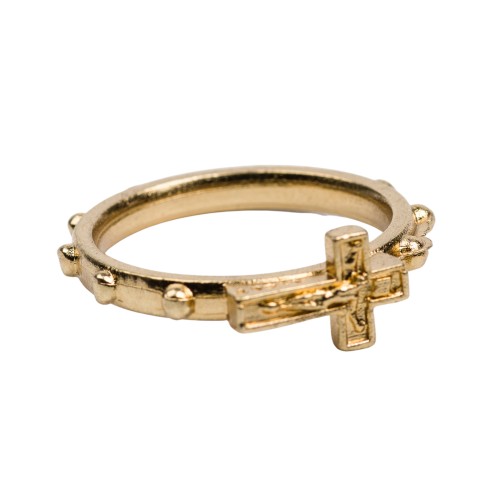 Dizainier bague en métal doré avec croix en relief (largeur 7 mm) – Disponible en 3 tailles