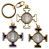 Porte-clés en métal doré, en forme de croix de Saint Benoît émaillée plusieurs couleurs – Hauteur 4 cm