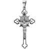 Croix de saint Benoit forme baroque de couleur argentee en acier inoxydable. H 5,60 cm.