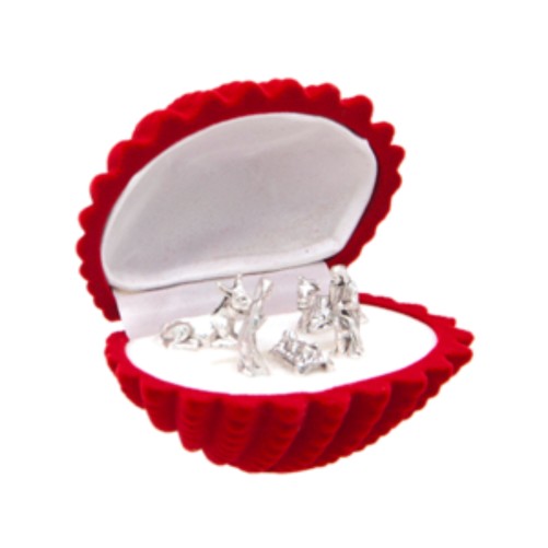 Nativite sujet 1.5 cm dans coffret velours