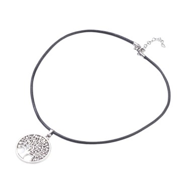 Collier avec cordon cuir noir L. 45 cm avec chaine reglable et fermoir homard, pendentif arbre de vie.