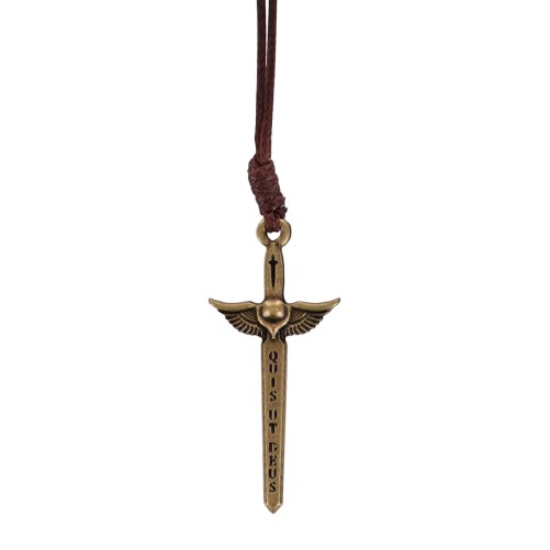 Collier avec cordon marron et pendentif épée de Saint Michel, couleur dorée. Hauteur : 4 cm.