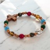 Bracelet dizainier sur élastique grains en bois et en verre multicolore Ø 7 mm avec croix en bois, résine VM