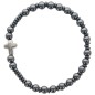 Bracelet sur elastique grains en hematite et croix metal.