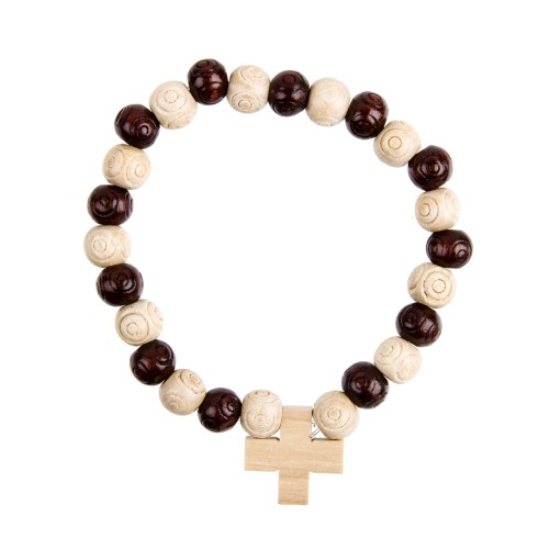 Bracelet sur élastique en bois grains guillochés clairs et fonces Ø 9 mm, avec croix en bois.