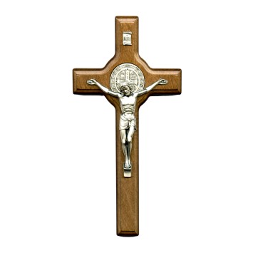 Croix de saint Benoit en bois foncé, hauteur 21 cm.