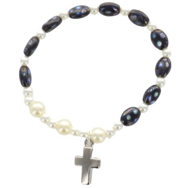 Bracelet dizainier sur élastique pour enfant grains nacrés et tachetés avec croix métal.