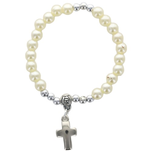 Bracelet sur elastique grains nacres Ø 6 mm avec croix metal.