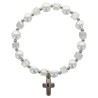 Bracelet dizainier sur elastique, grains en verre cubique et perles nacrees Ø 8 mm avec croix en metal. LOT DE 5