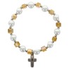 Bracelet dizainier sur elastique, grains en verre cubique et perles nacrees Ø 8 mm avec croix en metal. LOT DE 5
