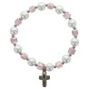 Bracelet dizainier sur elastique, grains en verre cubique et perles nacrees Ø 8 mm avec croix en metal. LOT DE 5