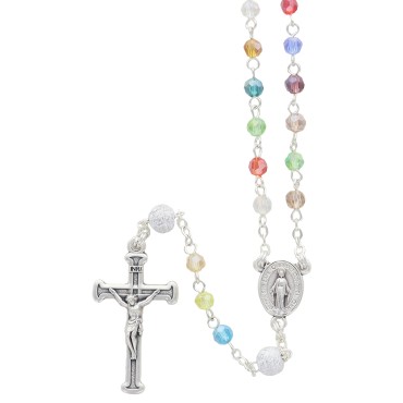 Chapelet grains cristal multicolore, Ø 3 mm sur chaine avec fermoir, croix métal. Livré en boite.