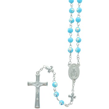 Chapelet grains nacrés 7 mm sur chaîne, paters en forme de croix, croix avec Christ. Plusieurs couleurs.