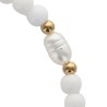 Bracelet sur elastique avec grains ovales en acrylique et grains ronds, agremente d une croix en metal doree. LOT DE 2
