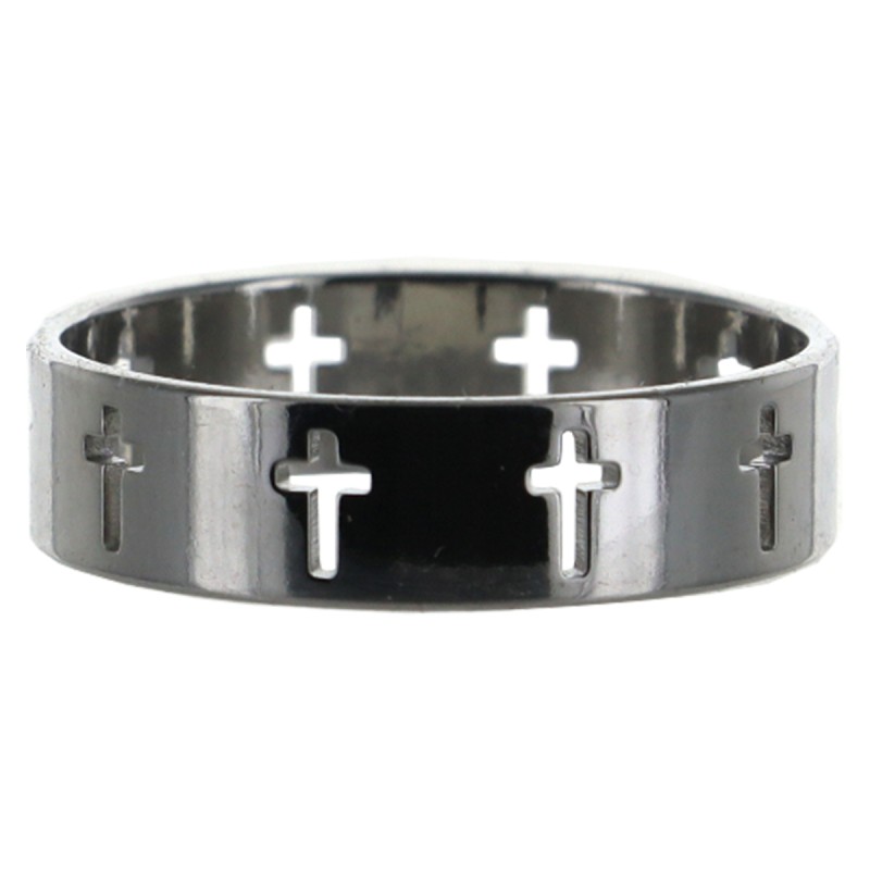 Bague couleur argentee avec croix ajouree. Differentes tailles.