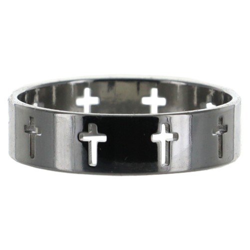Bague couleur argentee avec croix ajouree. Differentes tailles.