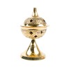 Brûle-encens en laiton ciselé sur pied, H 11 cm, Ø 6 cm. Livré en boîte individuelle.