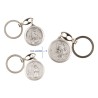 Porte-cles double face en metal couleur argentee Ø 3,2 cm saint Christophe et un saint.