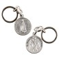 Porte-clés double face de ND de la route / saint Christophe Ø 3 cm en métal couleur argentée.