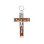Croix de cou en bois sertie de métal avec Christ couleur argentée H. 3,5 cm