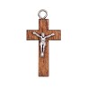 Croix de cou en bois de couleur avec Christ metal couleur argentee H. 2,5 cm.