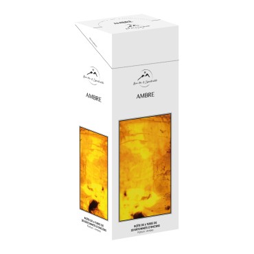 Boite de 6 tubes de 20 batonnets d´encens, parfume aux huiles essentielles.