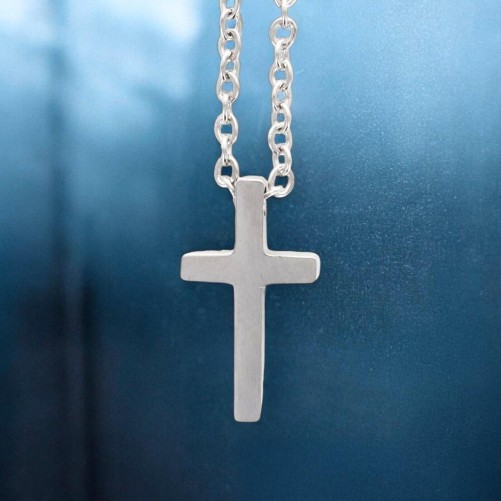 Collier avec cha-icirc-ne et croix H- 1-5 cm en acier inoxydable de couleur argent-eacute-e- L 45 cm ajustable-