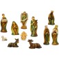 Crèche en résine 11 personnages, H.9 cm. Livrée en boite présentoir.
