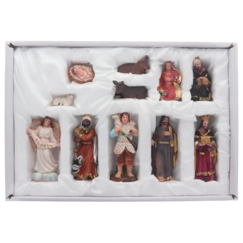 Crèche en résine de 11 personnages, H. 8.5 cm. Livrée en boite présentoir.
