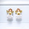 Ange magnétique forme nuage, de couleur blanche et dorée, H. 6.7 cm. Série de 2 assorties.