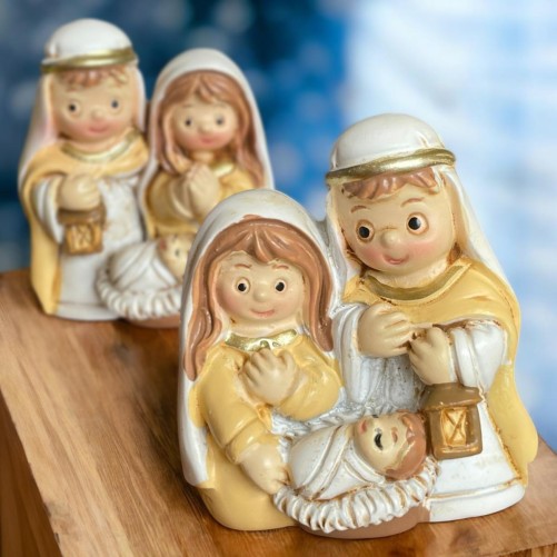 Nativité enfantine magnétique, H. 5 cm. Série de 4 assorties.