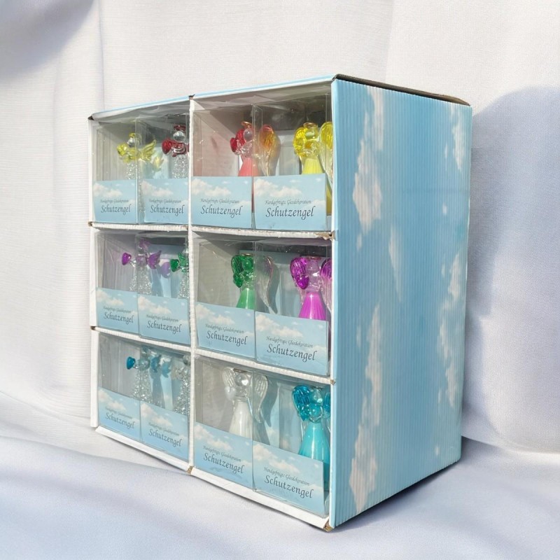 Boite présentoir de 36 anges en verre. 6 séries de 6 assorties. H. 8 cm.
