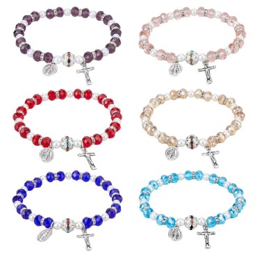 Bracelet sur -eacute-lastique grains en verre -Oslash- 8 mm avec m-eacute-daille et croix- LOT DE 6 BRACELETS ASSORTIS-