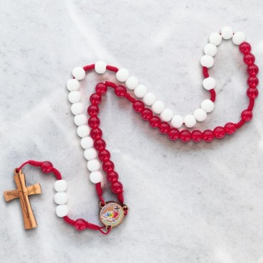 Chapelet du Jubilé 2025 des Pèlerins de l'espérance sur corde grains rond en verre, blanc et rouge Ø 7mm avec croix en bois