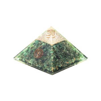 Pyramide Orgonite avec symbole Energie, L. 6 cm. Plusieurs pierres.