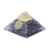 Pyramide Orgonite avec fleur de vie, L. 8 cm. Plusieurs pierres.