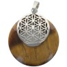 Pendentif avec fleur de vie diff-eacute-rentes pierres
