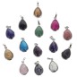 Pendentif en forme de goutte avec pierre, H. 2.5 cm. Differentes pierres