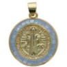 Medaille de Saint Benoit doree avec coquille naturelle disponible en differentes couleurs. Ø 2 cm.