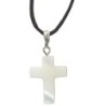 Croix de cou en nacre, H 2 cm sur cordon avec fermoir.