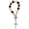 Dizainier sur élastique bois multicolore de saint Benoît Ø 6 mm, croix métal saint Benoît..