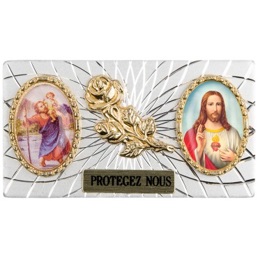 Plaque auto forme rectangle en alu striée H. 3 x 5,5 cm avec rose plus 2 résines, plusieurs saints.